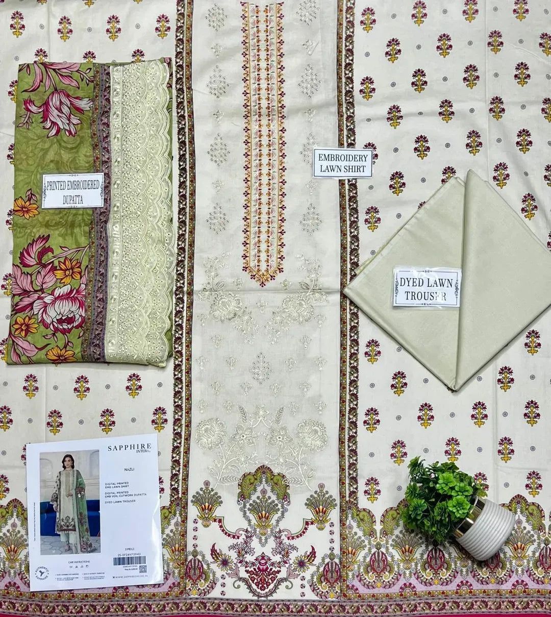 Embroidered Lawn 3Pcs  Suit Set (Off White)