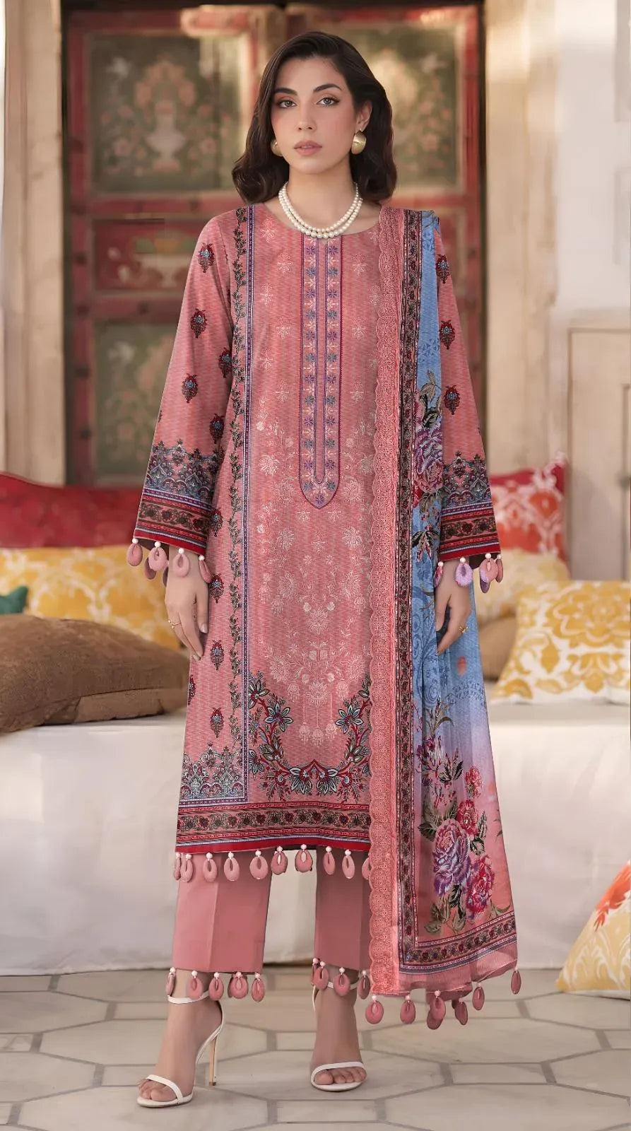 Embroidered Lawn 3Pcs Set (Peach)