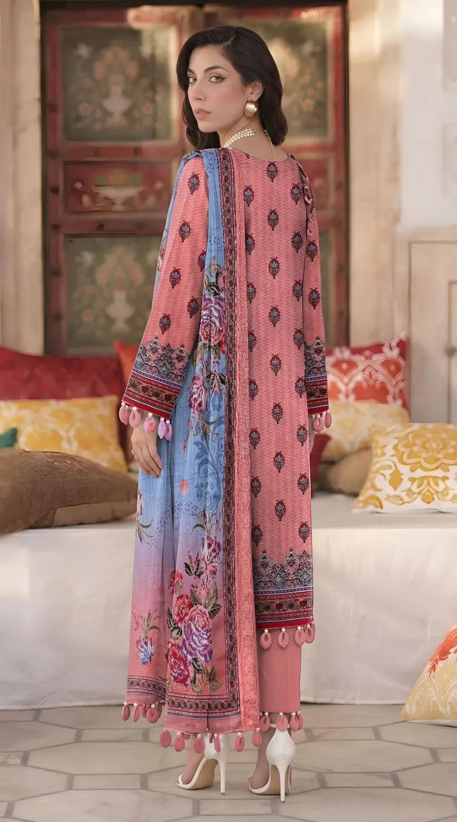 Embroidered Lawn 3Pcs Set (Peach)