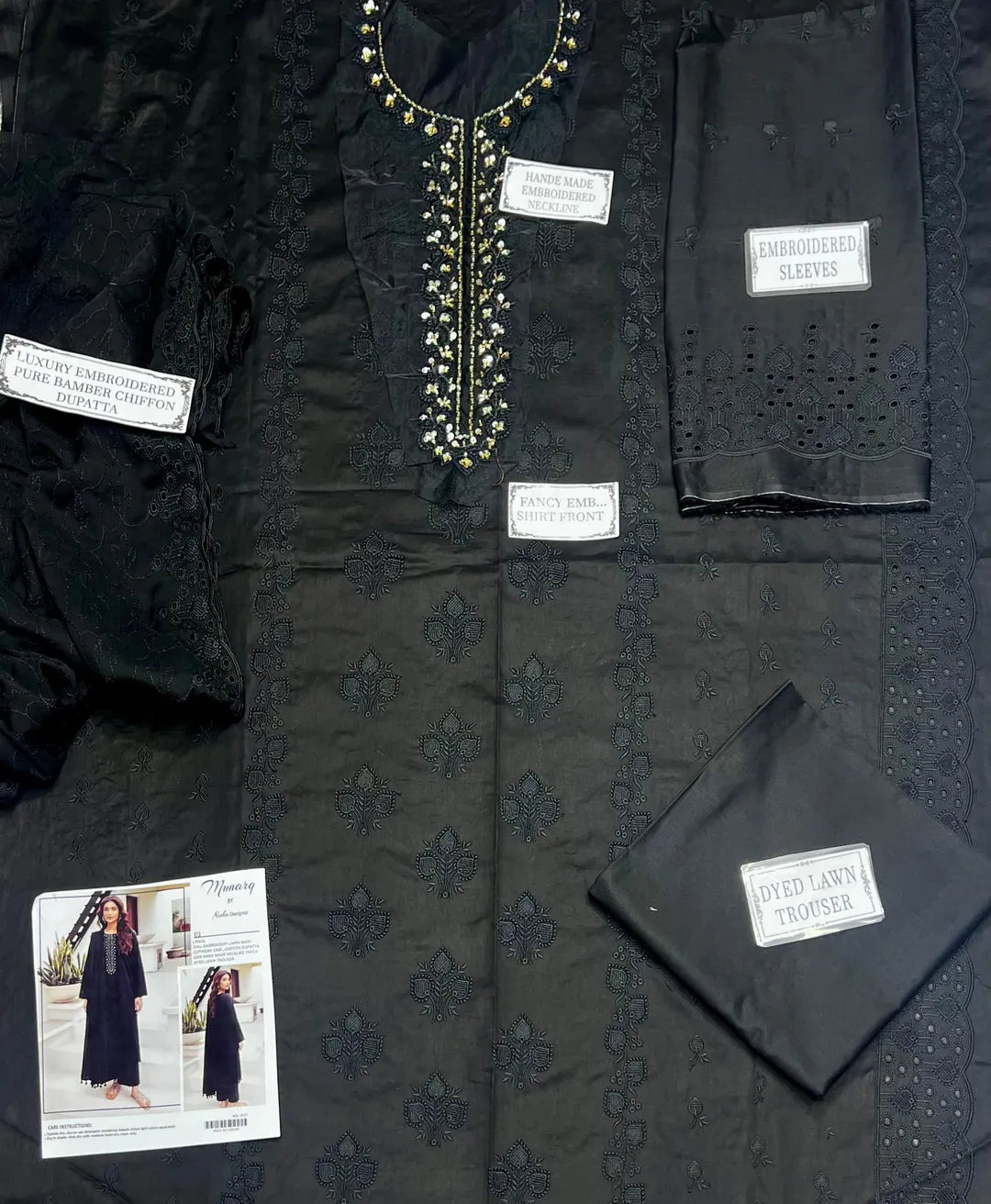 3 Pcs Women's Lawn Unstitched Embroidered Suit